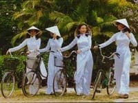 Ao Dai, la robe Vietnamienne traditionnelle 