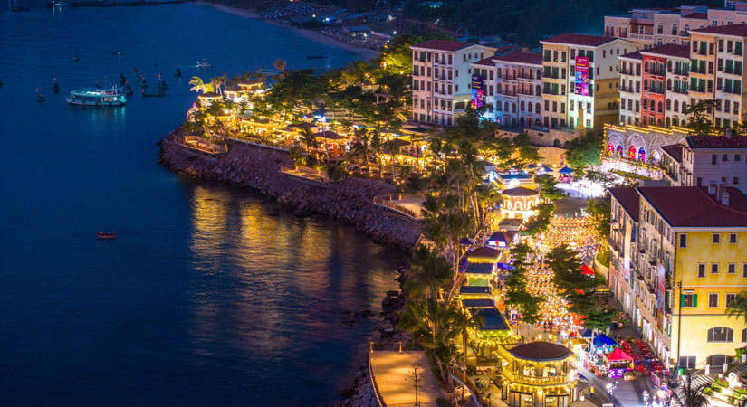 Phu-Quoc-at-night