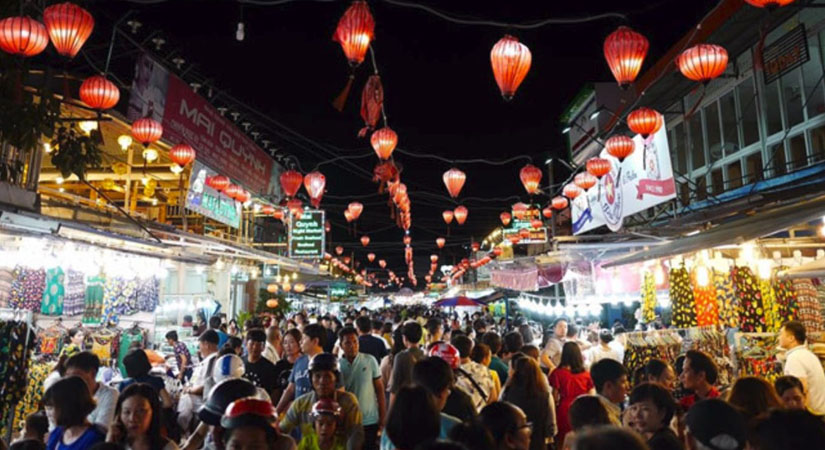 Marche-de-nuit-a-Phu-Quoc