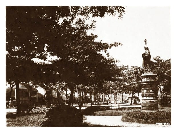 statue_square