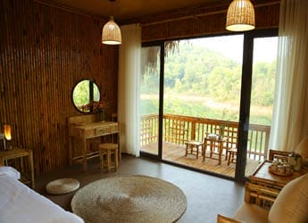 Balcon-Om-Tara-Retreat