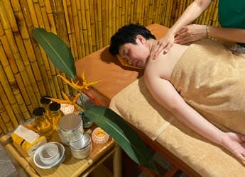 Service-Massage-Om-Tara-Retreat