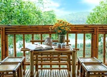 Balcon-Om-Tara-Retreat