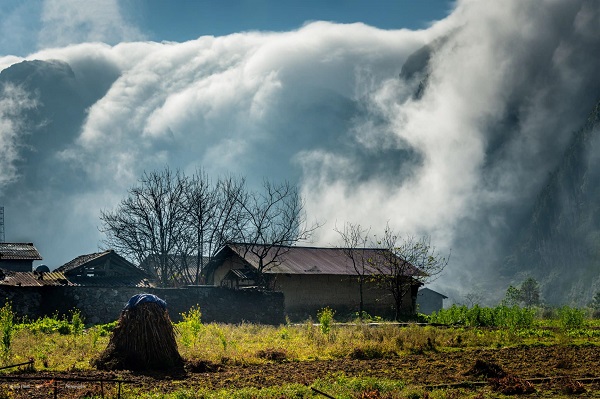 Des maison rustiques dans les montagnes