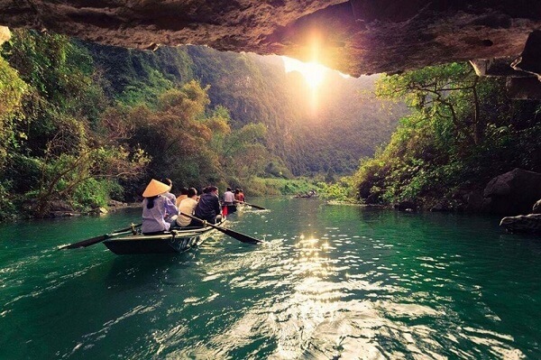 Balade en sampan en famille